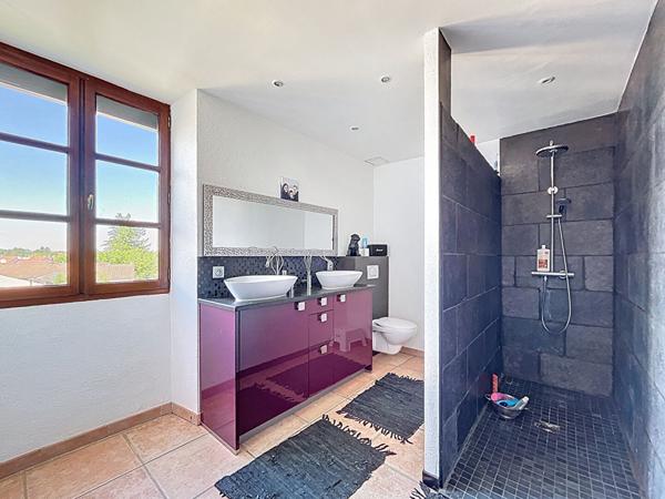 MAISON DE GRAND STANDING DE 188 M² AVEC PISCINE SUR UNE PARCELLE TERRAIN DE 390 M²