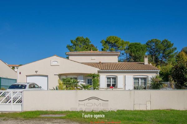 LES MATHES - MAISON 4 CHAMBRES AVEC PISCINE