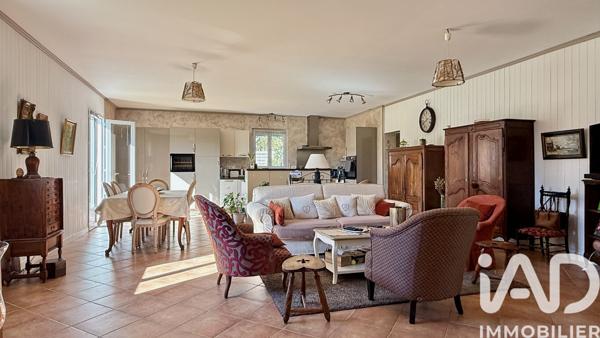 Maison à vendre 6 pièces 148 m² Saint-Ouen-les-Vignes