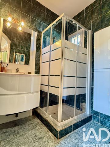 Maison à vendre 6 pièces 148 m² Saint-Ouen-les-Vignes