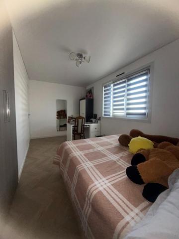 Appartement F3 lumineux avec balcon + parking