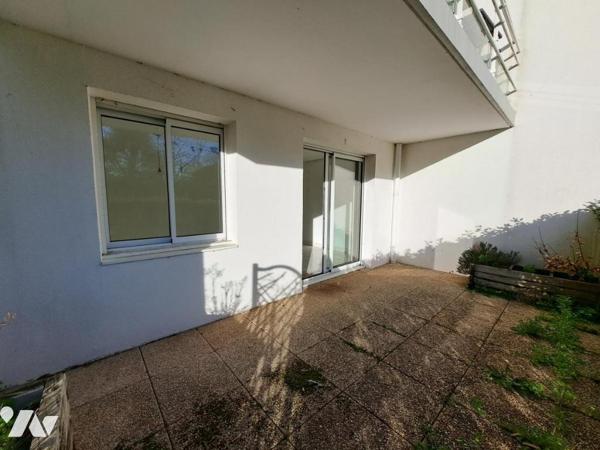 APPARTEMENT TYPE T2 AVEC GARAGE, STATIONNEMENT EXTERIEUR ET CAVE