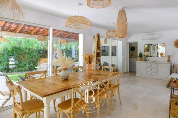 Sanary-sur-Mer, Villa 5 Chambres -  162 m² à vendre