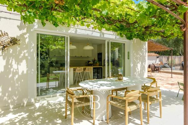 Sanary-sur-Mer, Villa 5 Chambres -  162 m² à vendre