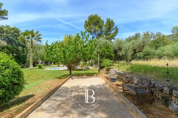 Sanary-sur-Mer, Villa 5 Chambres -  162 m² à vendre