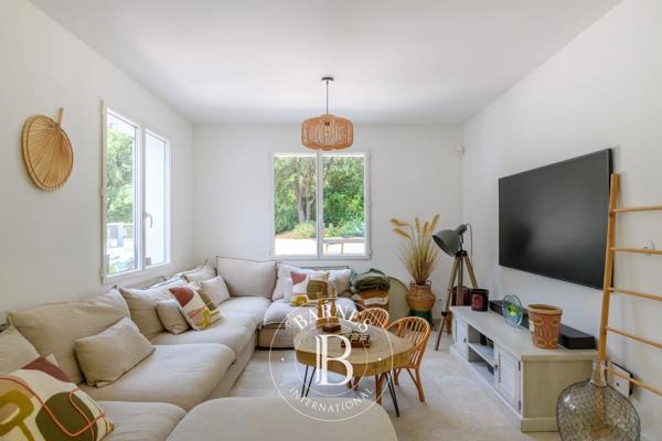 Sanary-sur-Mer, Villa 5 Chambres -  162 m² à vendre