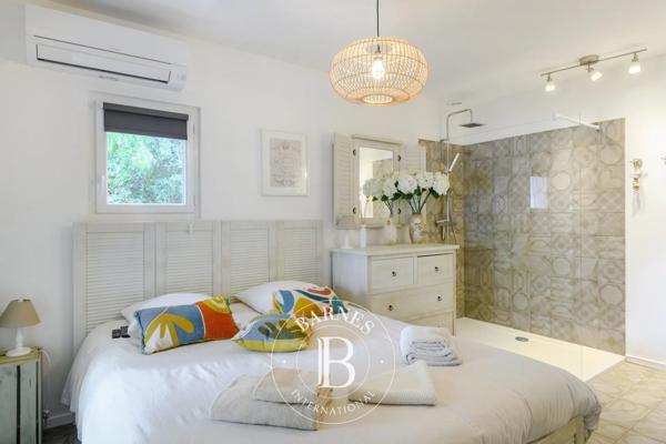 Sanary-sur-Mer, Villa 5 Chambres -  162 m² à vendre