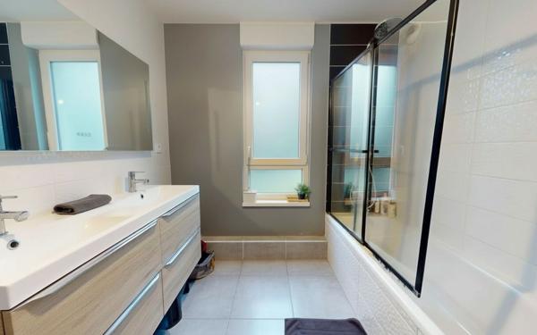 Appartement à vendre    4 pièces • 82,40 m2 Bischheim