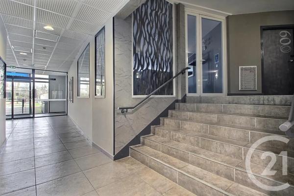 Appartement à vendre  2 pièces - 53,50 m 2   TALENCE  - 33