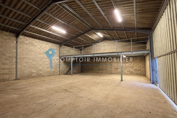 Autre
                                                                                                                                                                                                                                                                                                                        1 pièce(s)                                                                                                                                                                                                                                                                                                                              153  m²