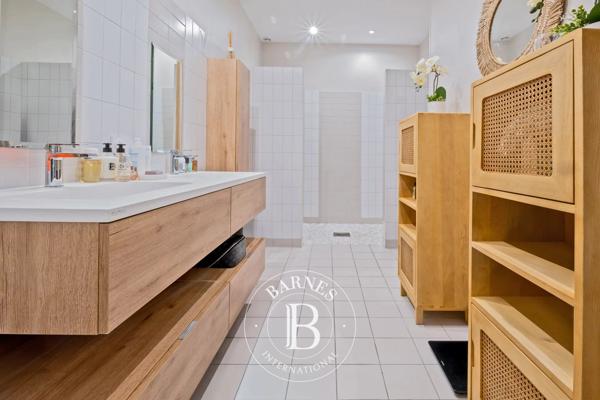 Le Bouscat, Maison 6 Chambres -  270 m² à vendre
