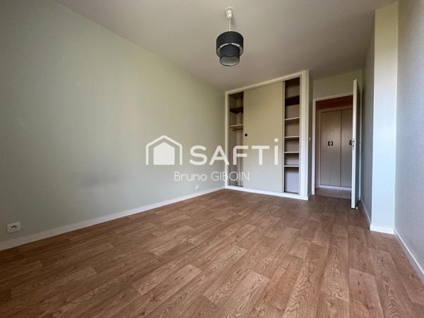 Pavillon 109 m², 5 pièces, 4 chambres, garage et terrain