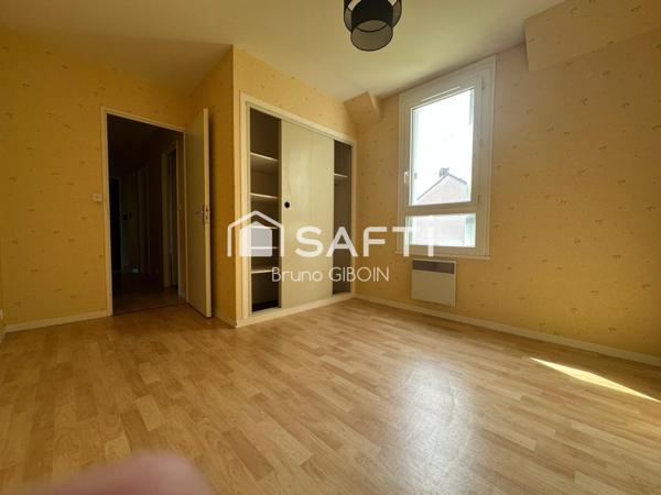 Pavillon 109 m², 5 pièces, 4 chambres, garage et terrain