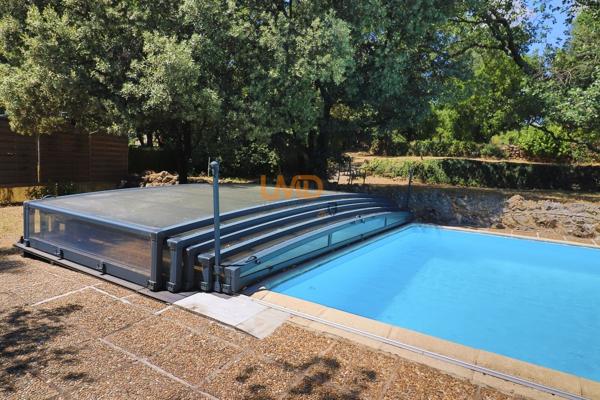 Saint Maximin: maison 286m2 sur 5000m2 - 6 voire 7 chambres