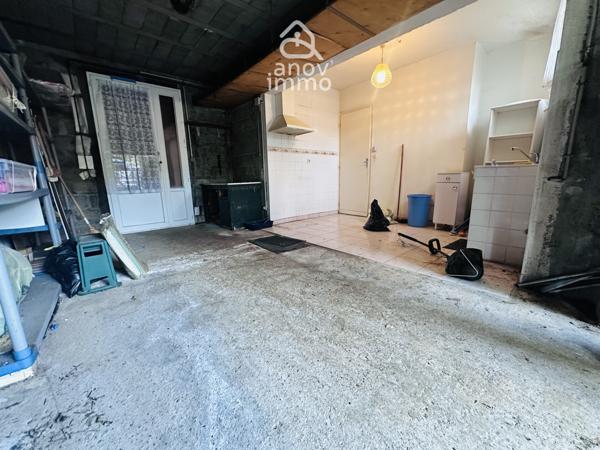 Maison
                                                                                                                                                                                                                                                                                                                        4 pièce(s)                                                                                                                                                                                                          2 chambre(s)                                                                                                                                                                                                          71.27  m²