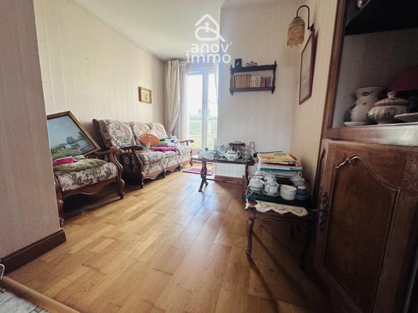 Maison
                                                                                                                                                                                                                                                                                                                        4 pièce(s)                                                                                                                                                                                                          2 chambre(s)                                                                                                                                                                                                          71.27  m²