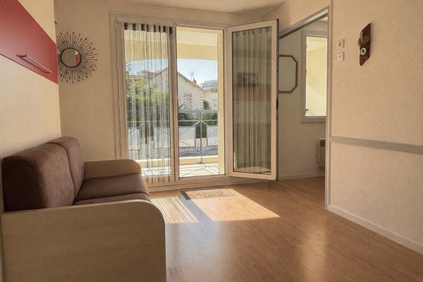 PONTAILLAC - aperçu mer Vaux sur mer