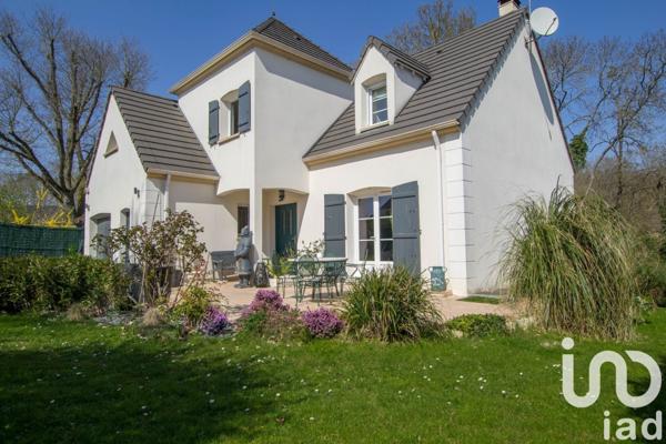 Maison 7 pièces de 178 m² à Nozay (91620)