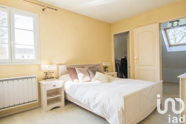 Maison 7 pièces de 178 m² à Nozay (91620)