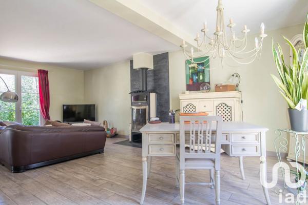 Maison 7 pièces de 178 m² à Nozay (91620)