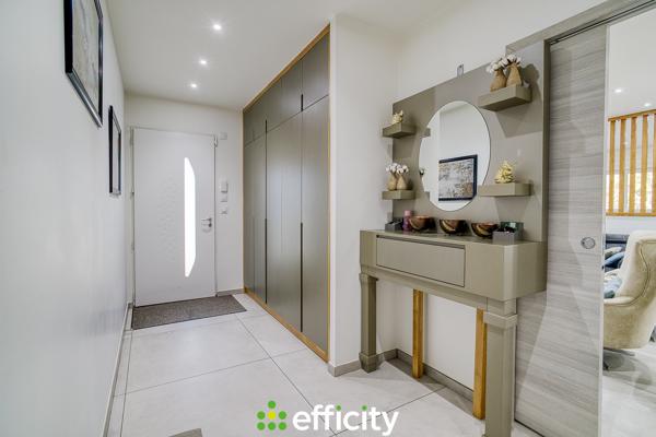 Maison 5 pièces - 140 m² Exclusivité efficity