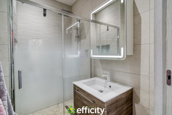 Maison 5 pièces - 140 m² Exclusivité efficity