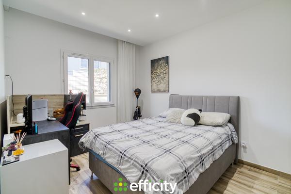 Maison 5 pièces - 140 m² Exclusivité efficity