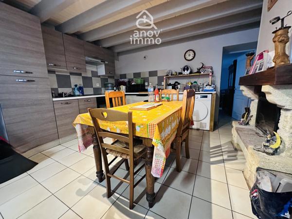 Maison
                                                                                                                                                                                                                                                                                                                        5 pièce(s)                                                                                                                                                                                                          3 chambre(s)                                                                                                                                                                                                          109.12  m²