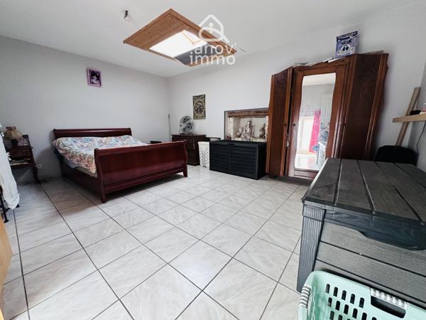 Maison
                                                                                                                                                                                                                                                                                                                        5 pièce(s)                                                                                                                                                                                                          3 chambre(s)                                                                                                                                                                                                          109.12  m²