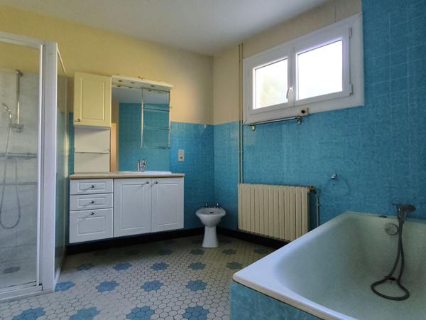 Corps de ferme à Chaunay