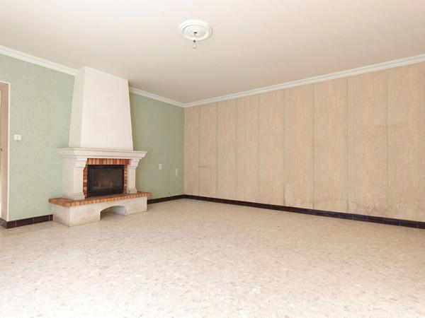 Corps de ferme à Chaunay