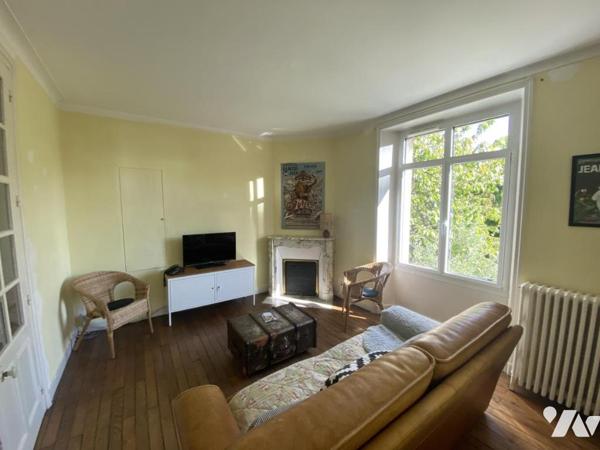 Maison bourgeoise de caractère au cœur de Vallet (entre Nantes et Cholet)