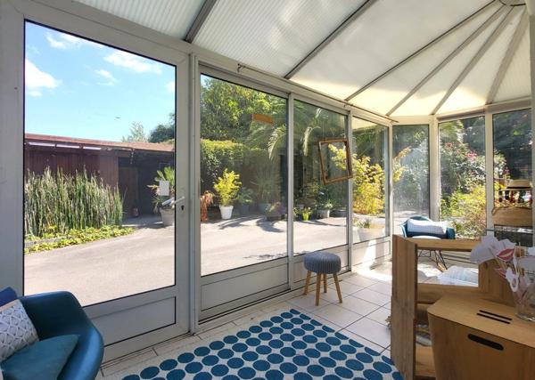 Maison avec belle rénovation, commerces à pieds !