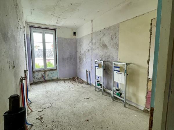 Immeuble à CROZANT (23160)