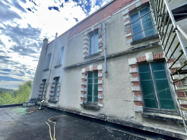 Immeuble à CROZANT (23160)