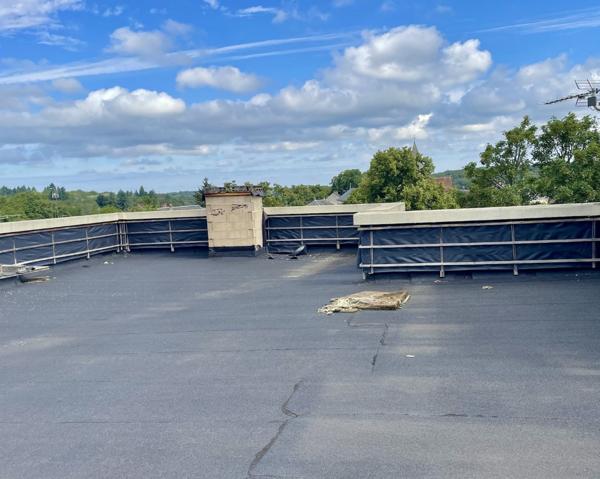 Immeuble à CROZANT (23160)