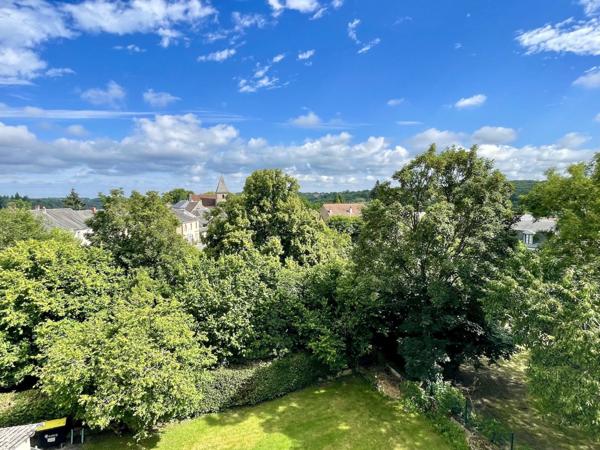 Immeuble à CROZANT (23160)