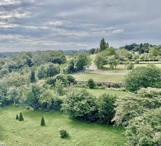 Immeuble à CROZANT (23160)