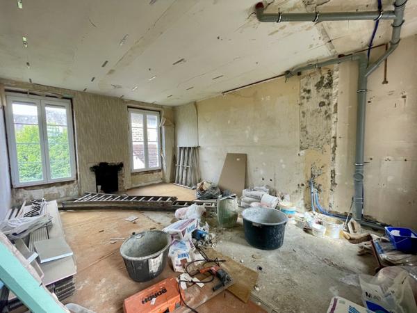 Immeuble à CROZANT (23160)