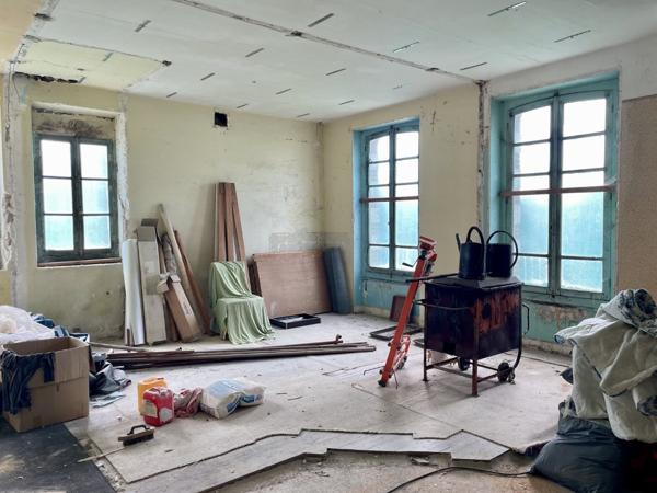 Immeuble à CROZANT (23160)