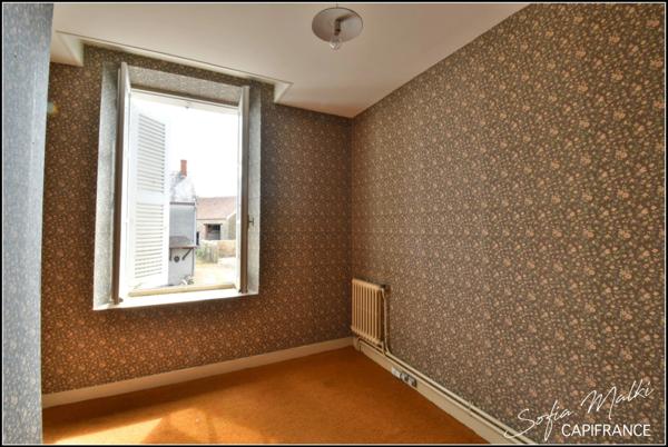 Maison à vendre 8 pièces PREVERANGES (18)