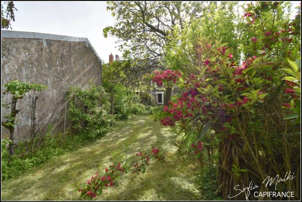 Maison à vendre 8 pièces PREVERANGES (18)