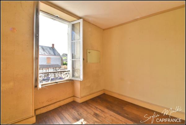 Maison à vendre 8 pièces PREVERANGES (18)