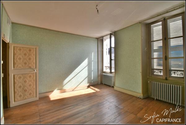 Maison à vendre 8 pièces PREVERANGES (18)