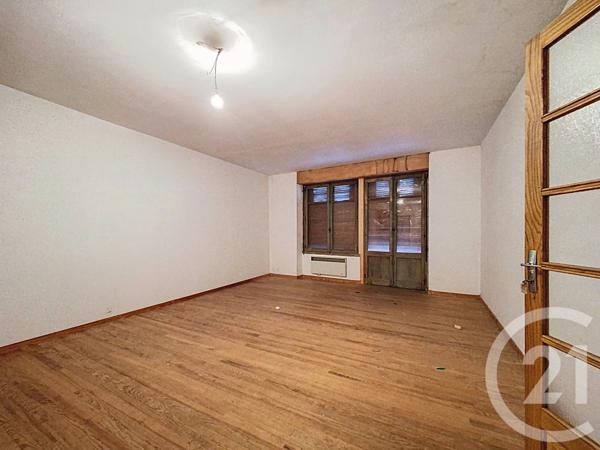 Maison à vendre  9 pièces - 245 m2 ST GIRONS - 09