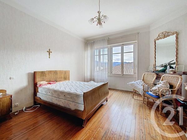 Maison à vendre  9 pièces - 245 m2 ST GIRONS - 09