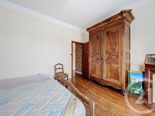 Maison à vendre  9 pièces - 245 m2 ST GIRONS - 09