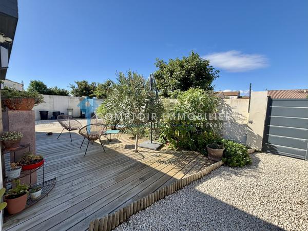Maison
                                                                                                                                                                                                                                                                                                                        6 pièce(s)                                                                                                                                                                                                          3 chambre(s)                                                                                                                                                                                                          110  m²