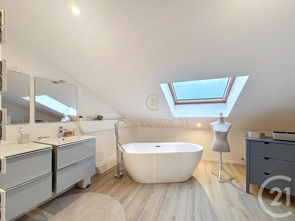 Maison à vendre  7 pièces - 160,31 m2 NOISY LE GRAND - 93