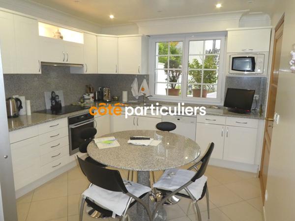 Vente Maison168 m² - 7 Pièces - VILLENEUVE LE ROI (94290)